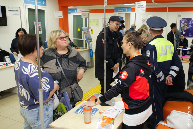    Всероссийская ярмарка вакансий прошла сегодня в центре занятости на Советском проспекте, 66. Работу предлагали 22 предприятия.