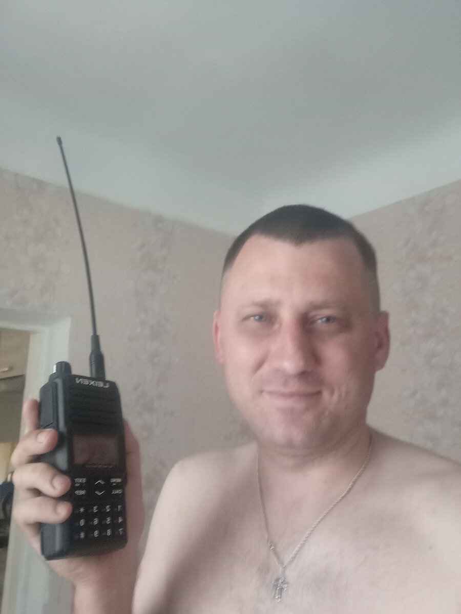 Не удержался и сфоткался с полукилограммовой радейкой. 