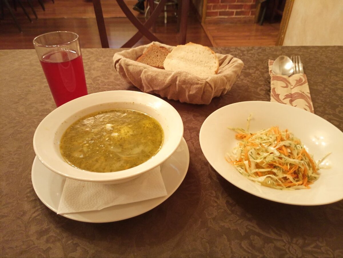 Суп из шпината с яйцом