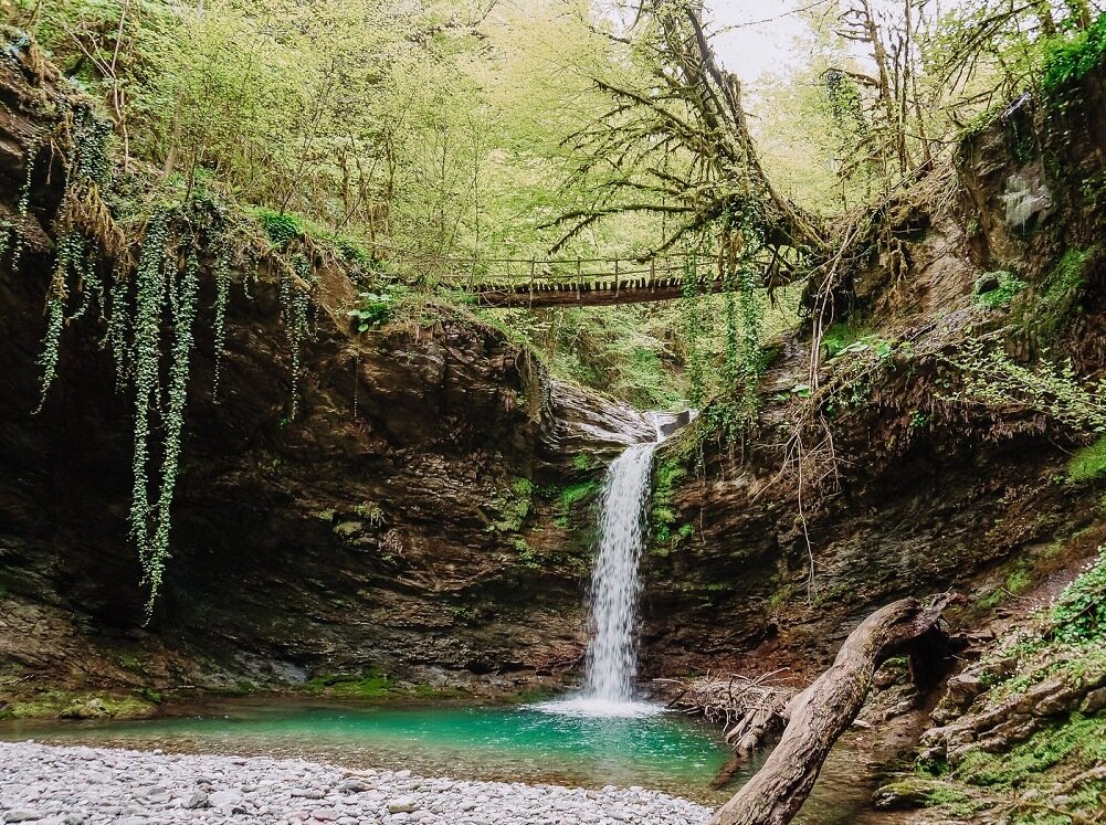 Водопад ажек сочи фото