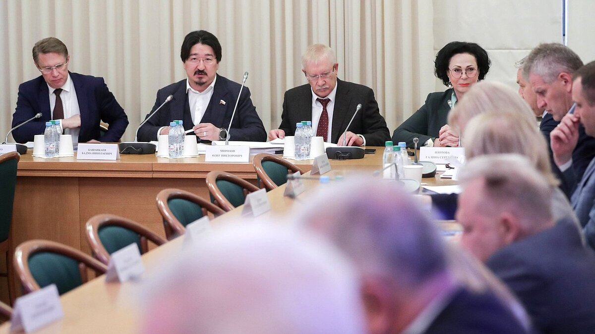 Галина Изотова на заседании комитетов ГД. Фото пресс-службы Госдумы