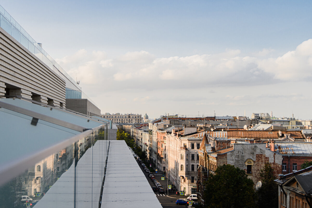 Вид с террасы YE'S Marata