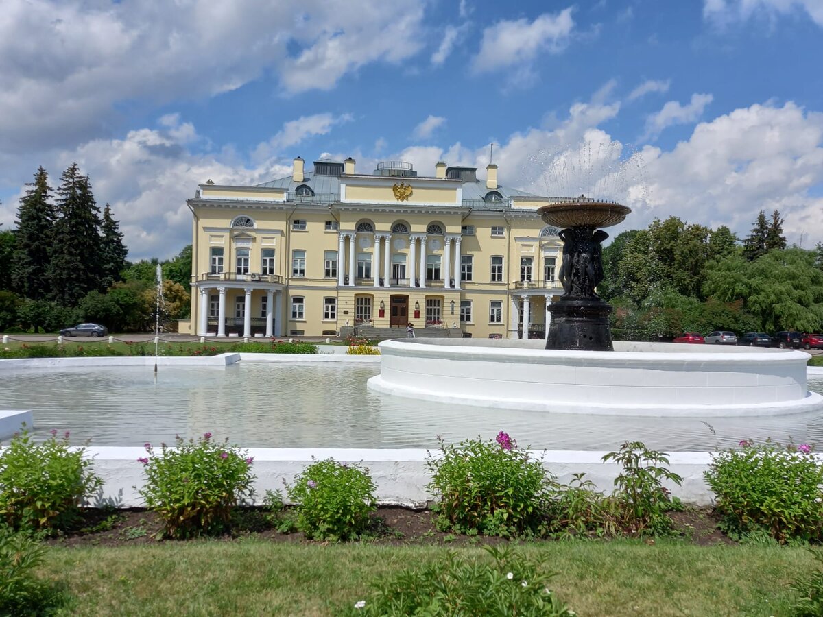 Усадьба нескучное в москве