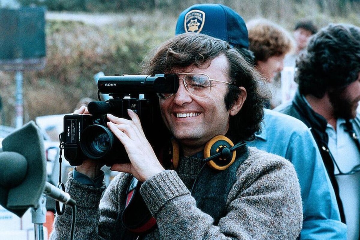 Джо Данте на съемках фильма "Внутреннее пространство" (1987)