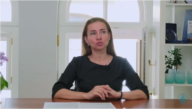 На фото автор Дзен-канала, Ирина Князева, карьерный консультант №1 по мнению ведущего отраслевого сервиса HRTIME.