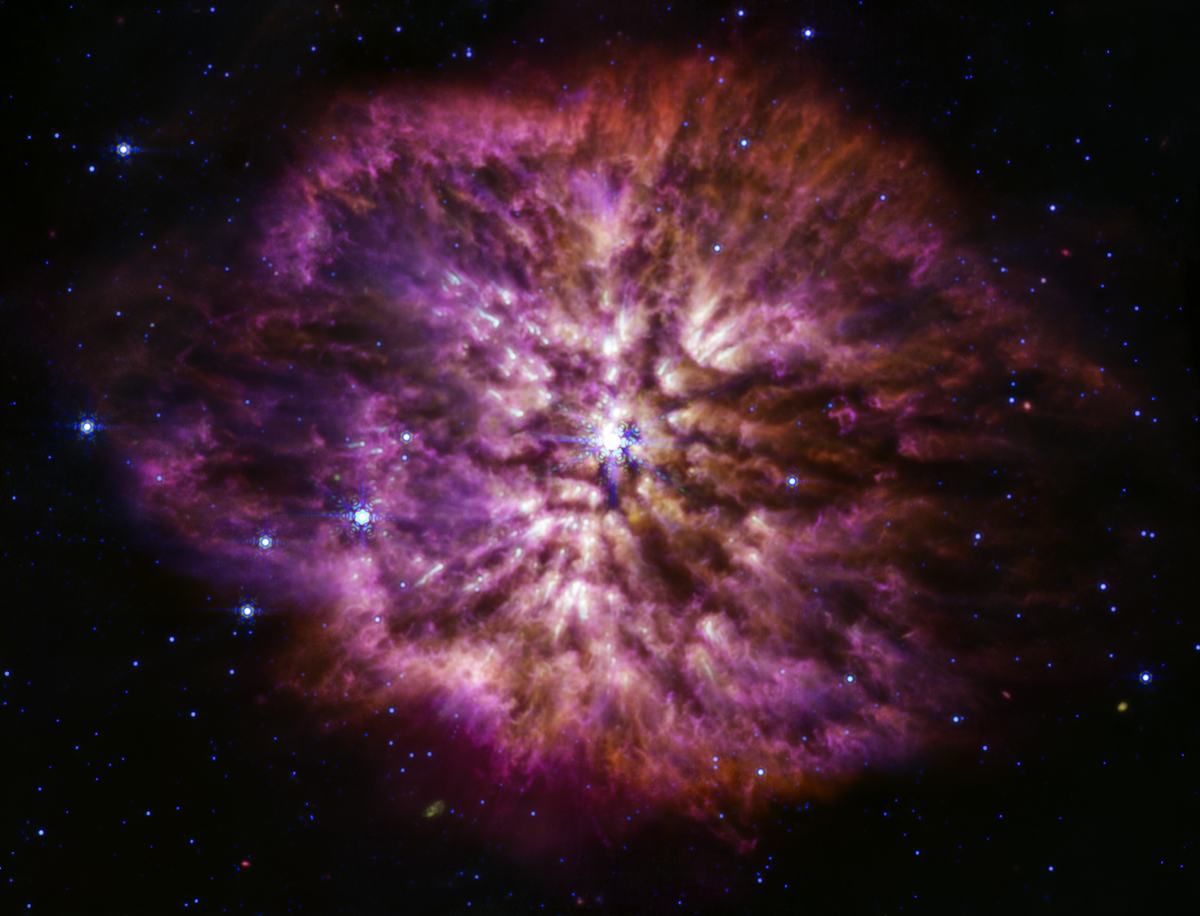     Фото: NASA, ESA, CSA, STScI, Webb ERO Production Team.