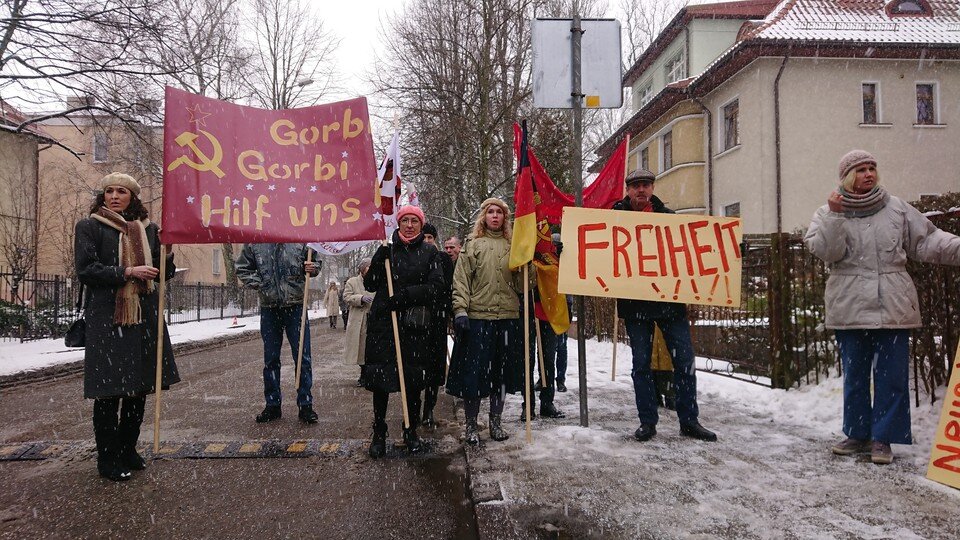     Митинг снимали 8 марта в переулке Минина и Пожарского. Платон ЕГОРОВ