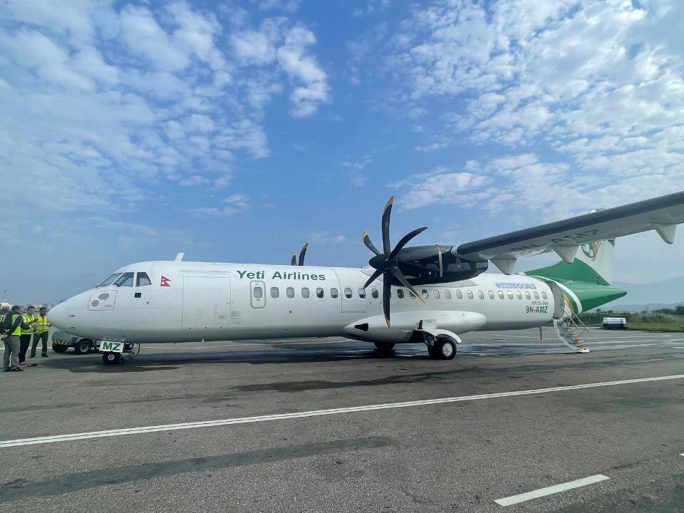 Самолет ATR 72