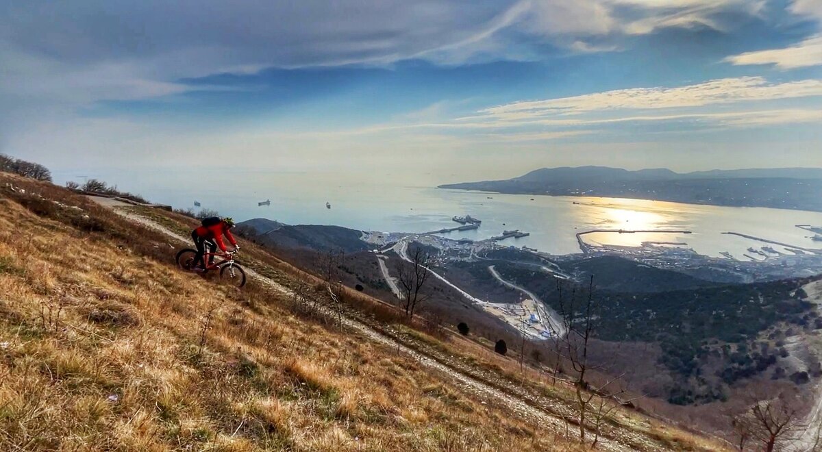 Новороссийск с вершины семь ветров