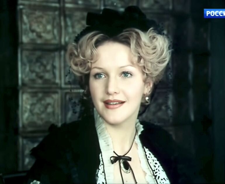 кадр из фильма "Поздняя любовь"