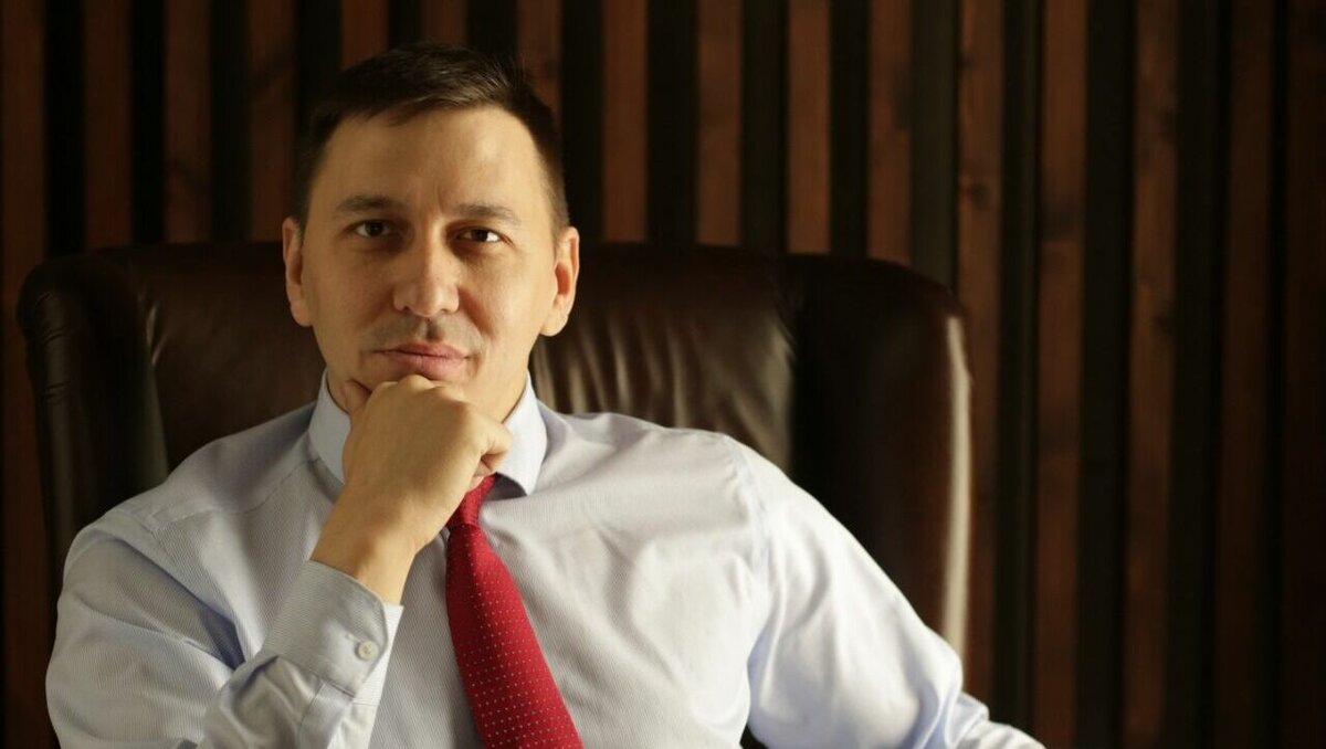     Руководство Гаагского международного уголовного суда необходимо арестовать. Такое мнение высказал депутат думы Нижнего Новгорода Роман Пономаренко 18 марта в соцсети.