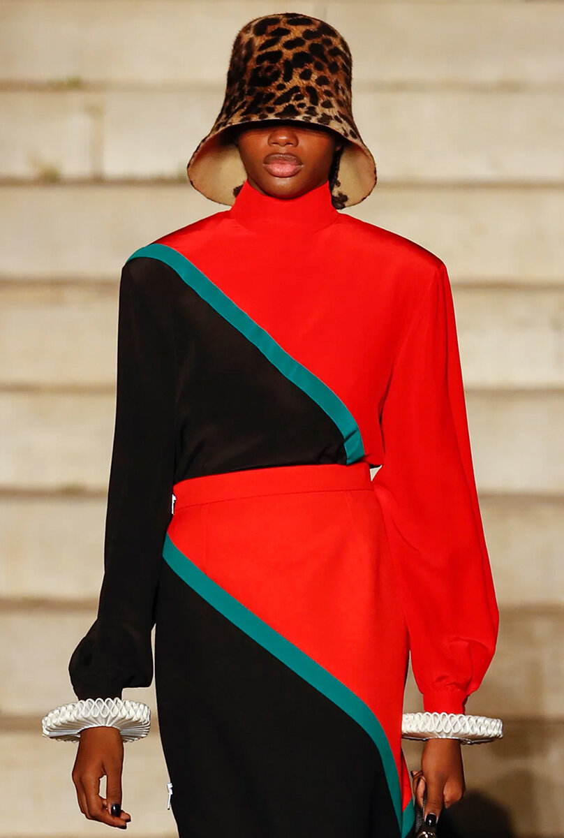    Gucci Resort 2023АРХИВЫ ПРЕСС-СЛУЖБ