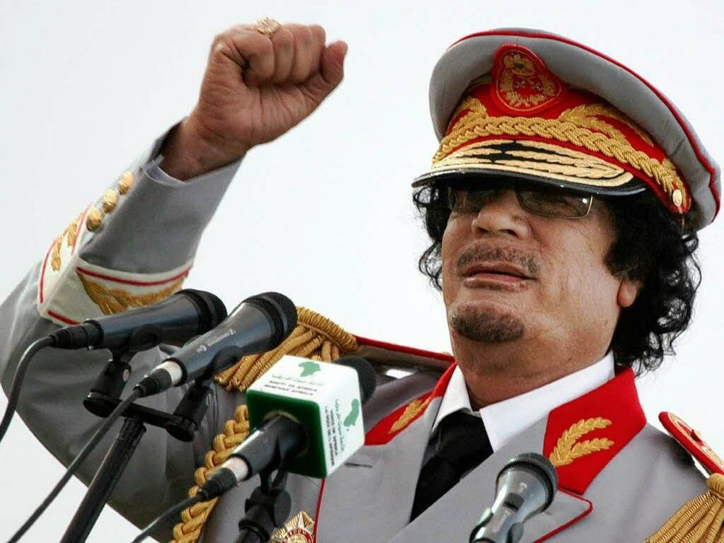 Кадаффи. Каддафи. Полковник Муаммар Каддафи. Муаммар Каддафи в молодости. Ливия президент Каддафи.