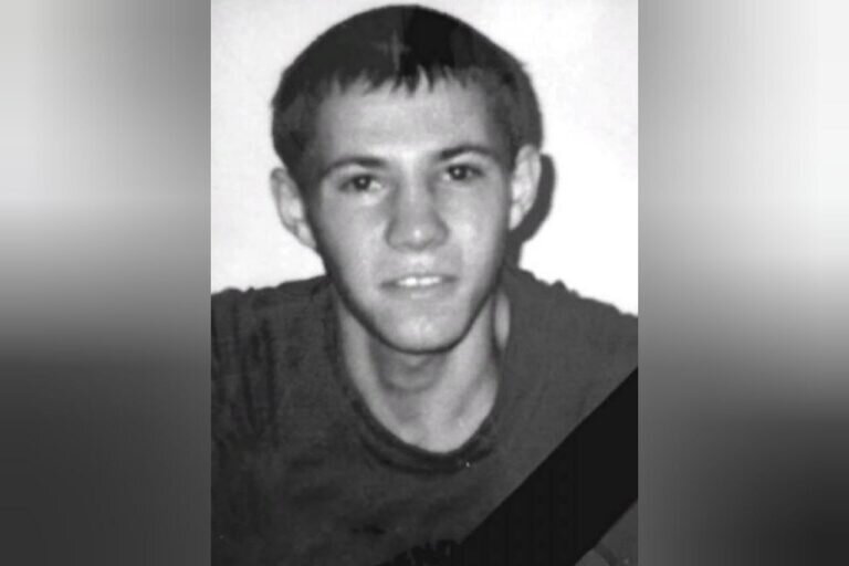    В Новотроицке простятся с военнослужащим Алексеем Баландиным, погибшим в зоне СВО Андрей Севостьянов