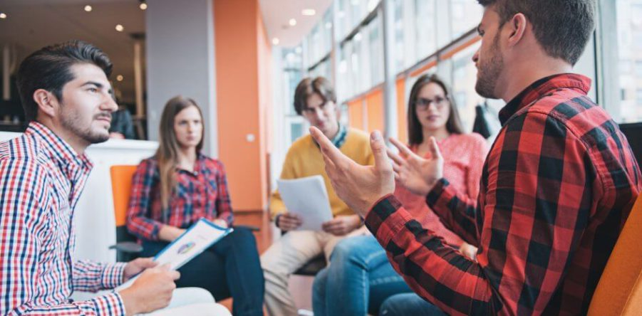 Каждому человеку необходимо общение – для саморазвития, выстраивания отношений с другими людьми.