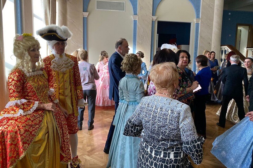     В школу входят ученики самых разных возрастов Екатерина ЛЕСКОВА