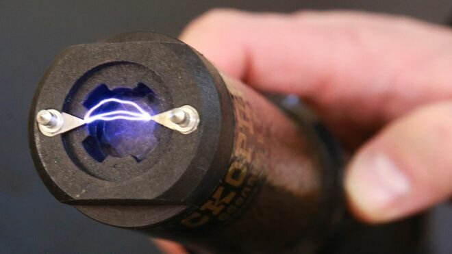 Фото с сайта shoker.ru - электрошокер Скорпион