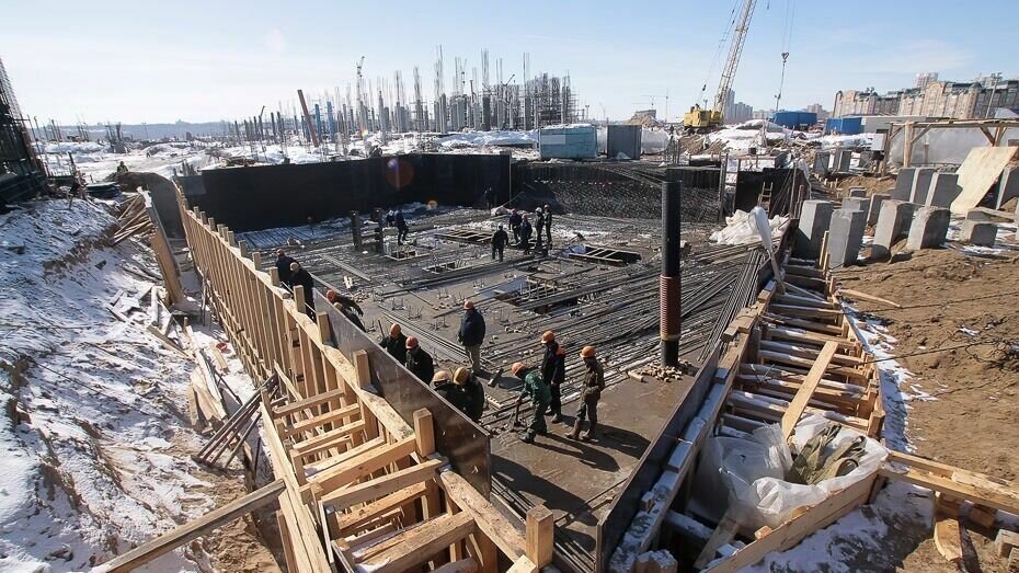     Главный режиссер театра имени Галиасгара Камала Фарид Бикчантаев сообщил, что новое здание учреждения должны достроить в 2025 году.