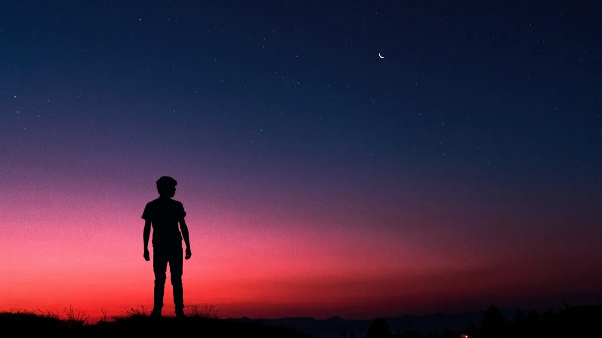 4 апреля - первая зеркальная второго месяца весной. Фото: www.piqsels.com