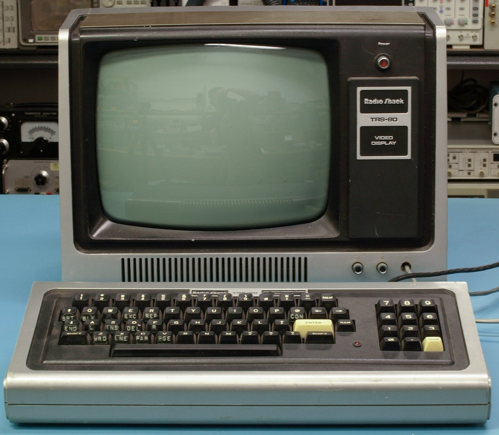 Как назывались первые компьютеры в ссср. TRS-80. Компьютер TRS-80. TRS-80 model i. TRS-80 model 4.