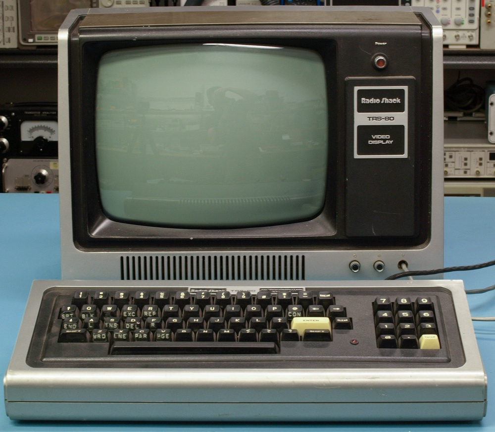 Микропроцессорной технологии и персональных компьютеров. TRS-80. TRS-80 model i. Tandy TRS-80. TRS-80 model 4.