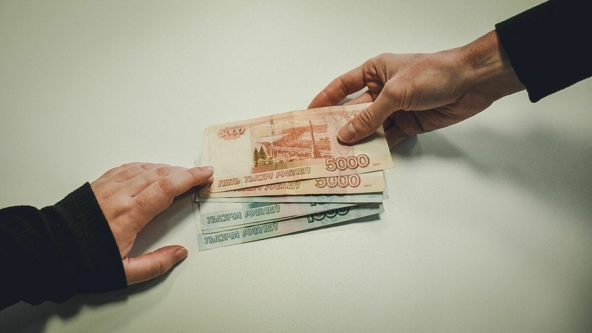     РИА Новости составили рейтинг регионов по зарплатам в малых и средних населенных пунктах. Волгоградская область оказалась в конце топа с показателем в 35 тысяч рублей.