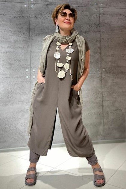 Стиль спорт-шик для женщин 50+ на эту весну | Мне 50 | Дзен