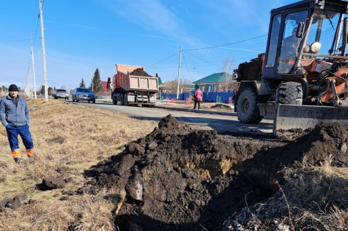    В омском посёлке Новоалександровка продолжается откачка воды