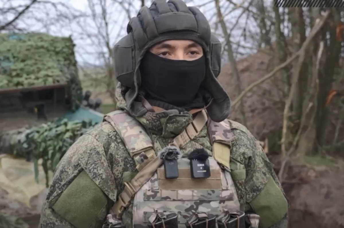    Боец с позывным «Восток» стал танкистом по примеру деда