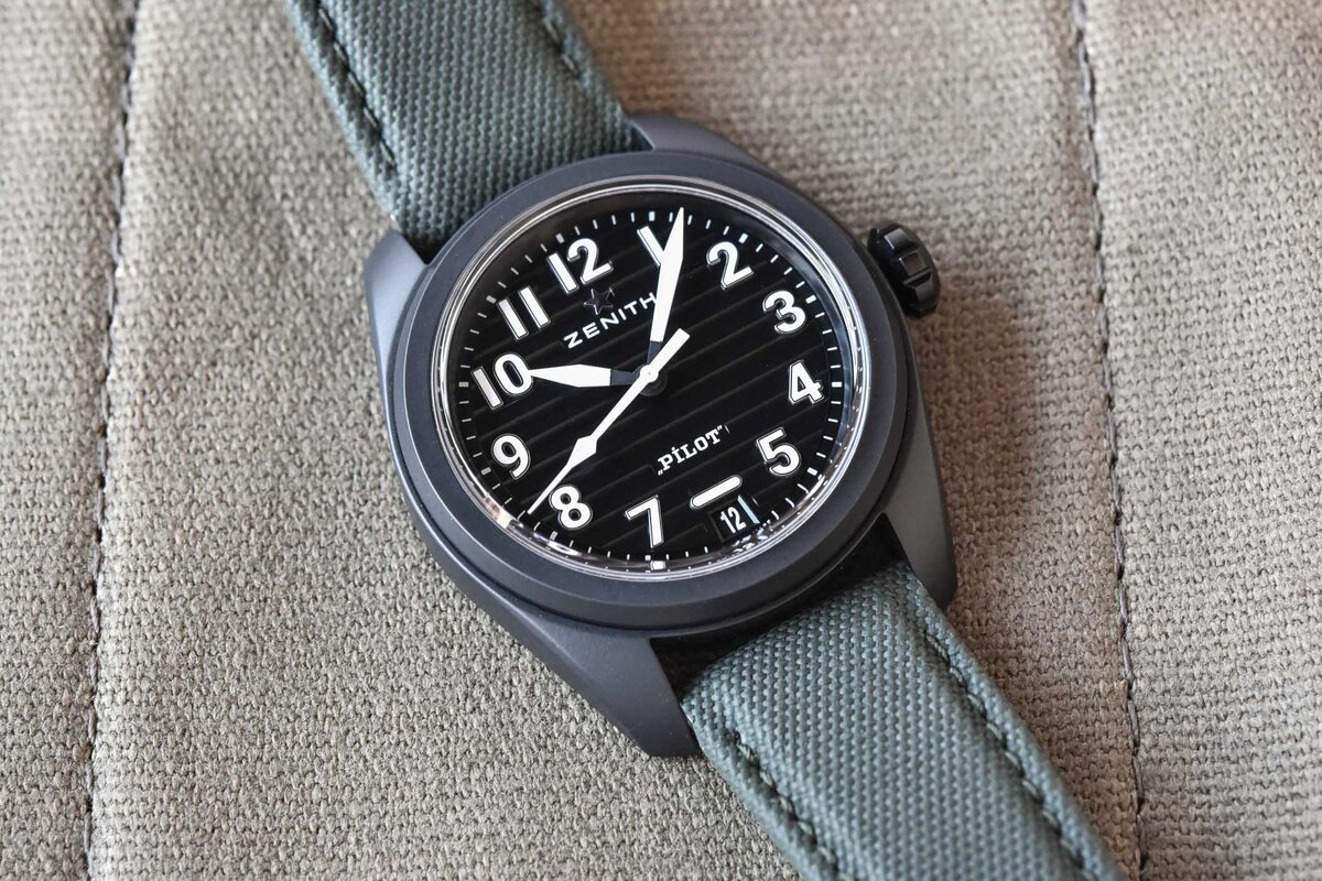 Фото: monochrome-watches.com
