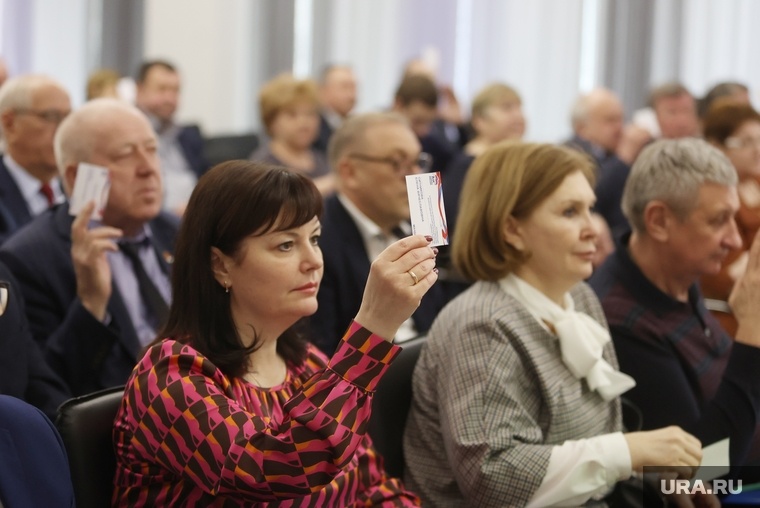    В Курганском региональном отделении «Единой России» прошел второй этап конференции