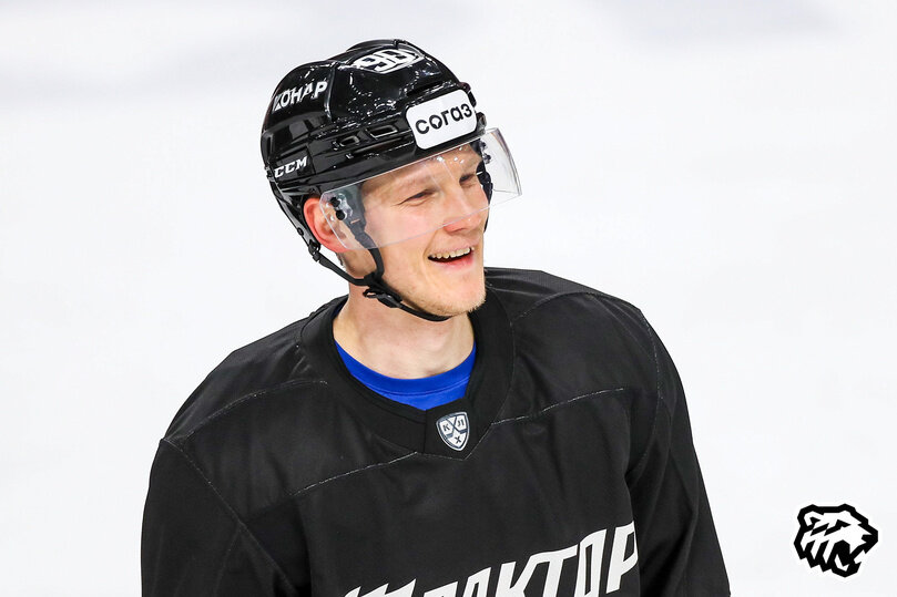     Соглашение с форвардом рассчитано до конца сезона 2023/24. Фото: ХК "Трактор".