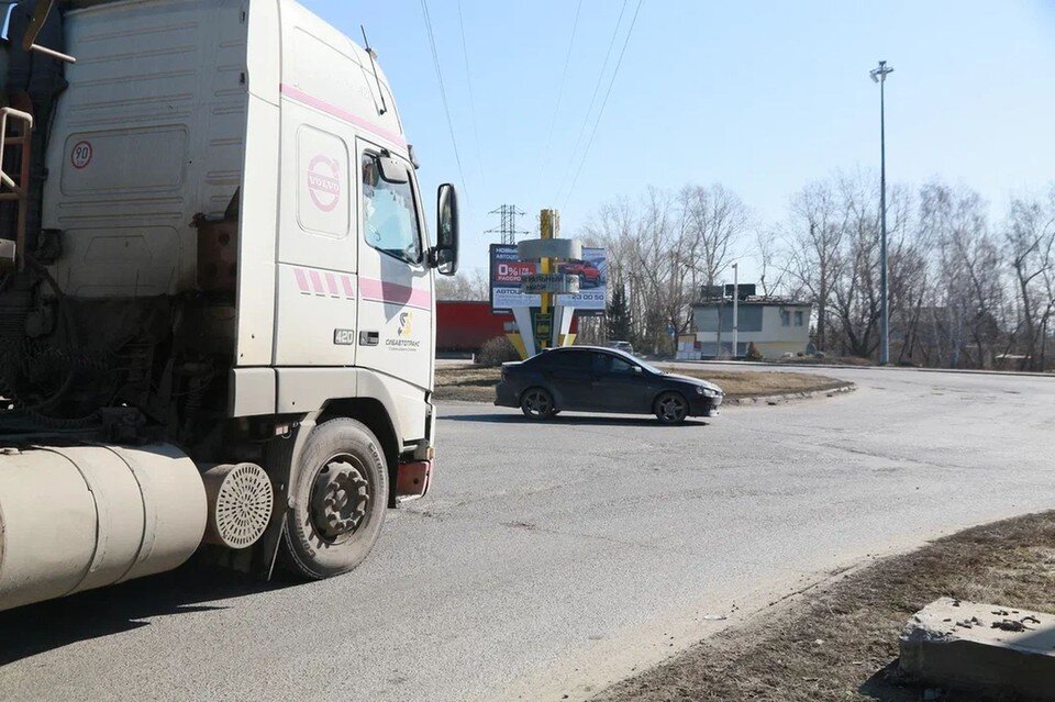     У большегруза отказала топливная система, вышел из строя насос Олег УКЛАДОВ