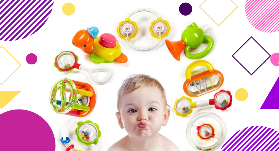 Зачем ребенку важно играть с погремушкой?