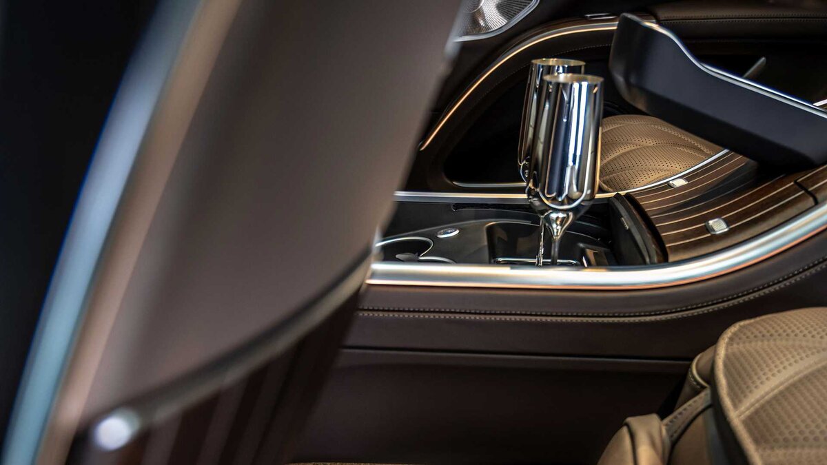 РќРѕРІС‹Р№ EQS Maybach
