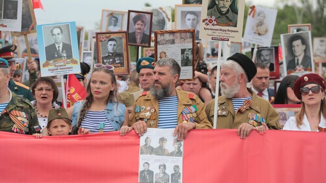     В Ростовской области назвали причину отмены шествия «Бессмертного полка» в День Победы, об этом рассказали местные СМИ.