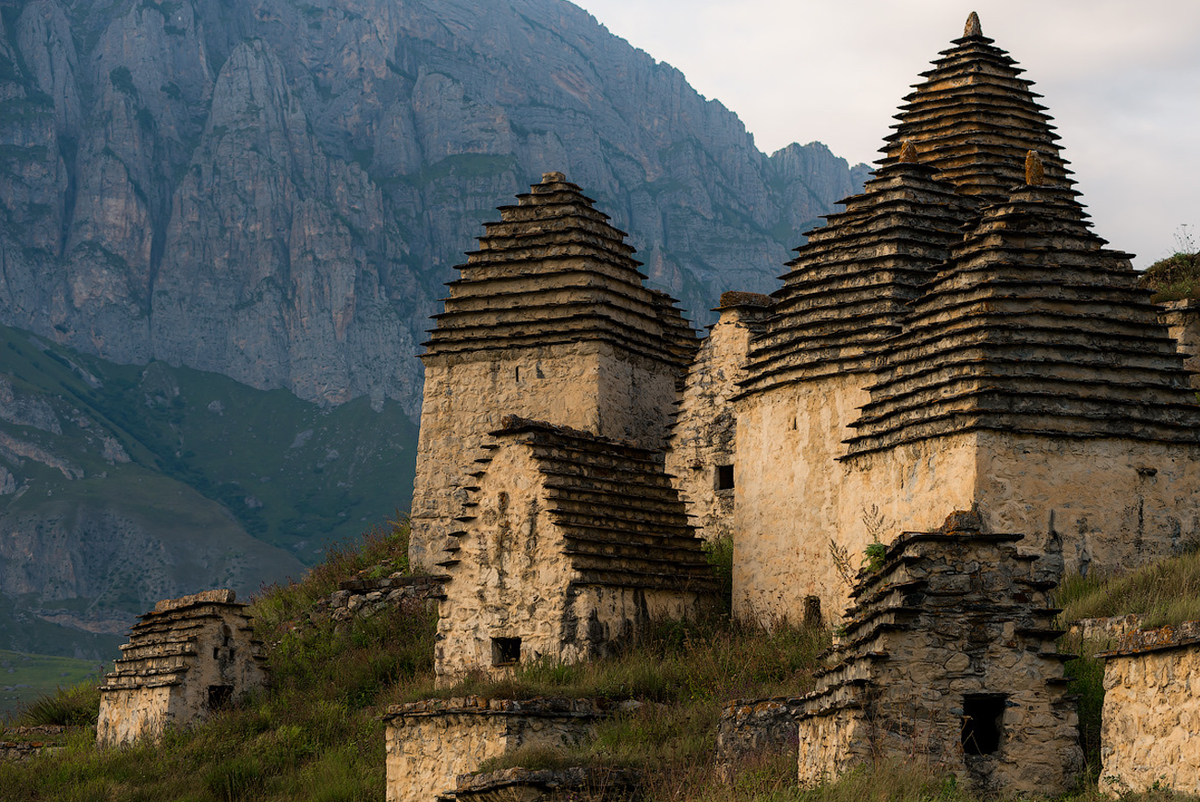 Осетия мертвый город фото