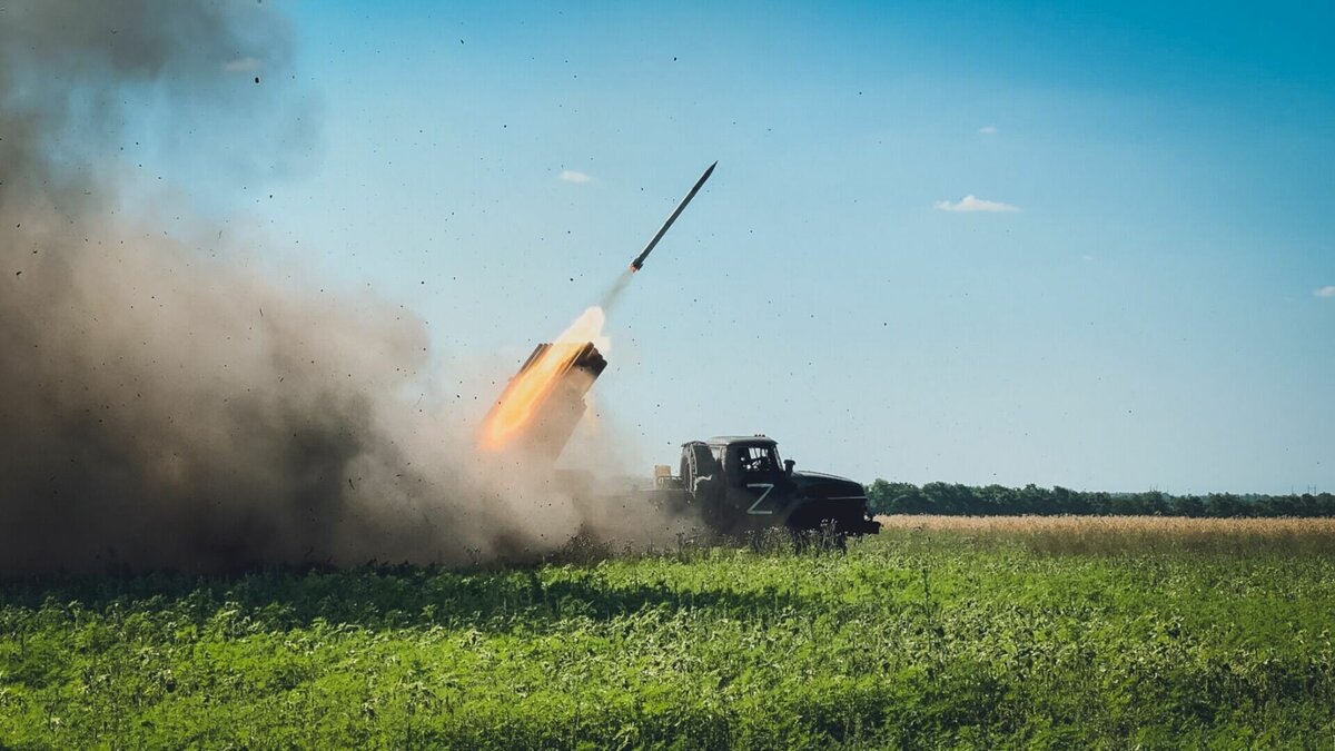     Украина планирует запросить у Запада срочные поставки зенитных ракет. Такой запрос планируется сделать на заседании контактной группы, которое пройдет в пятницу, 21 апреля, на американской авиабазе в Германии.