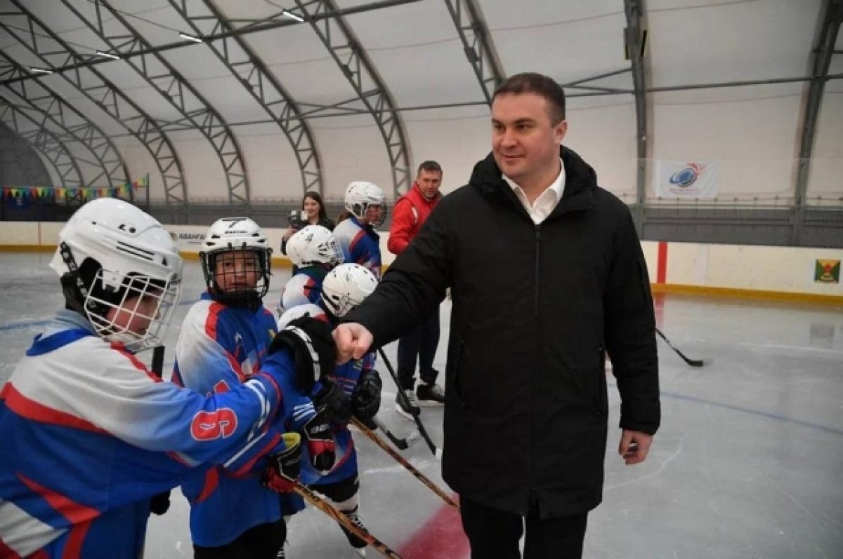    Виталий Хоценко призвал построить крытые хоккейные корты в каждом райцентре