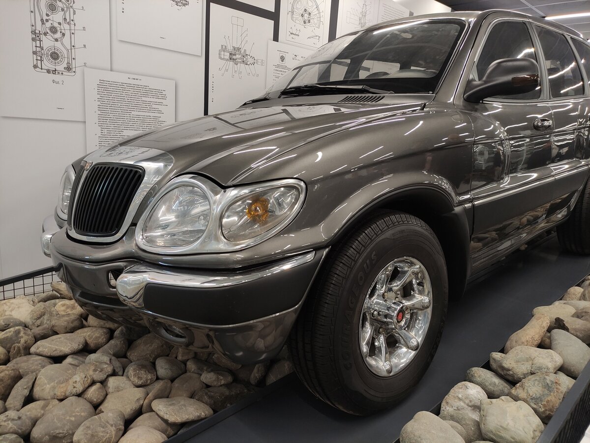 Именно такие машины нужны в России, а не зарубежные "обмылки". Без ...