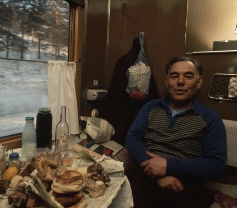 Как путешествовали на поездах в СССР