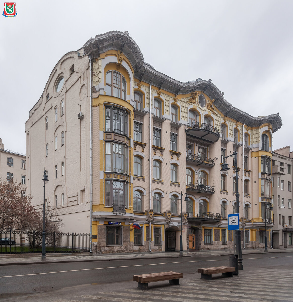 Все дома которые есть в москве. Ткаченко. Фасады москва. Доходный дом чистые пруды. Дом страхового общества на чистых прудах.