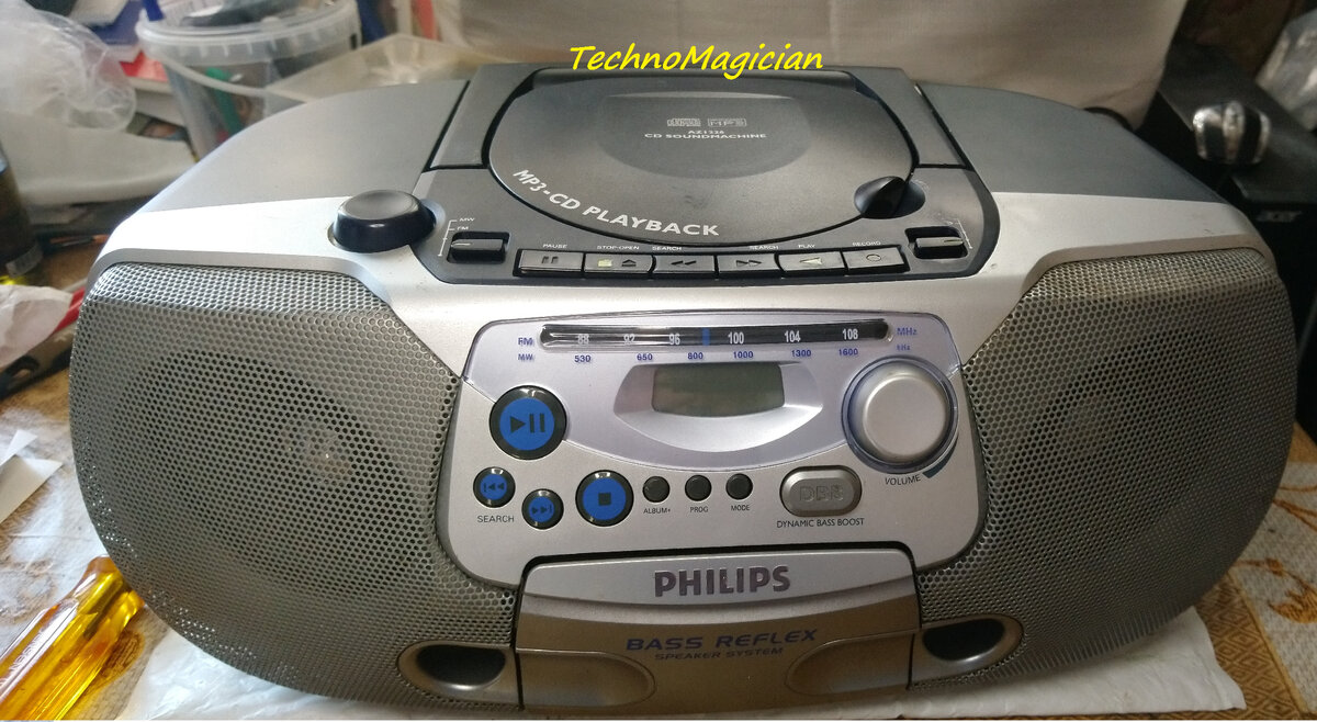 Магнитола PHILIPS AZ1126