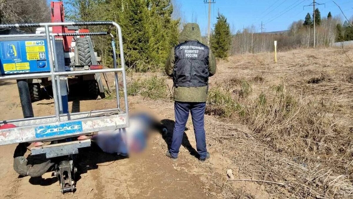     Уголовное дело возбудили в Якшур-Бодьинском районе по факту гибели электромонтера от удара током.
