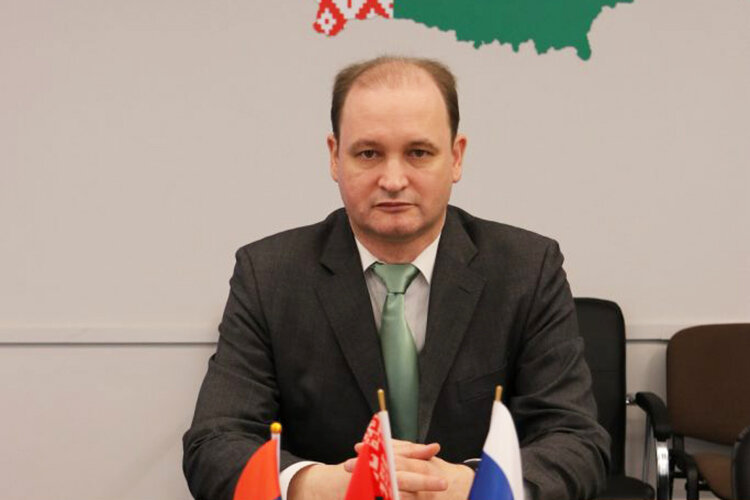   Александр Гронский: «Те мои коллеги, которые видели программы, говорят, что они подготовлены очень хорошо и если они будут реализованы, то это станет заметно и эффективно» Фото предоставлено Александром Гронским