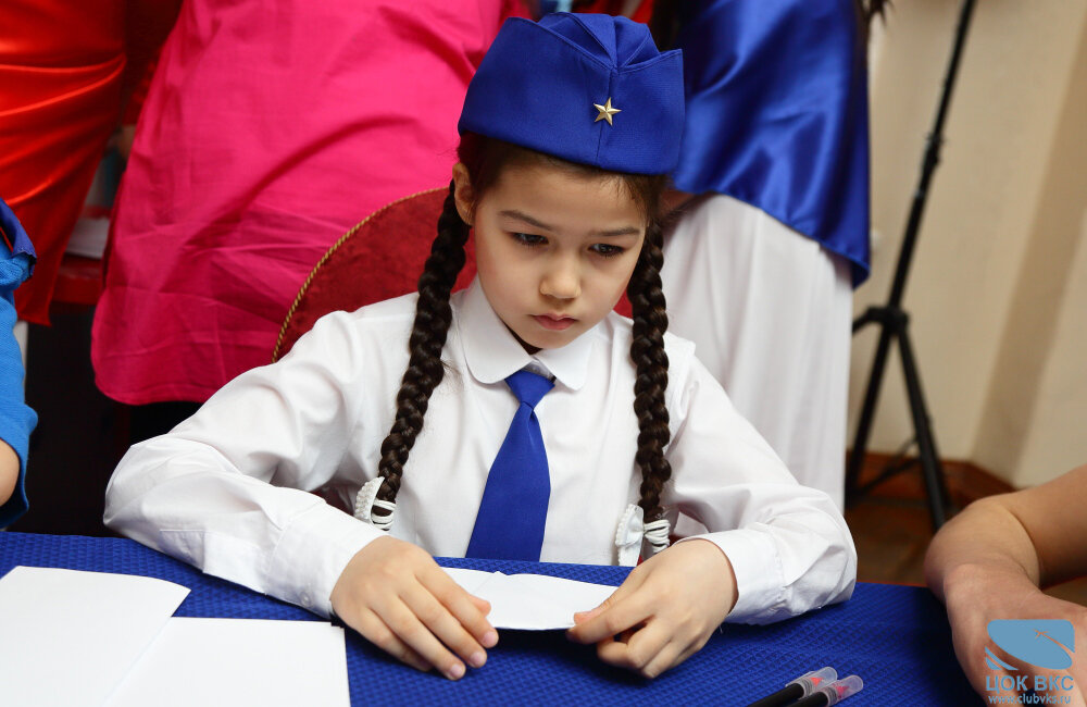 Юнармейцы клубного формирования "Взлёт" ЦОК ВКС приняли участие во всероссийской акции «Письмо солдату»