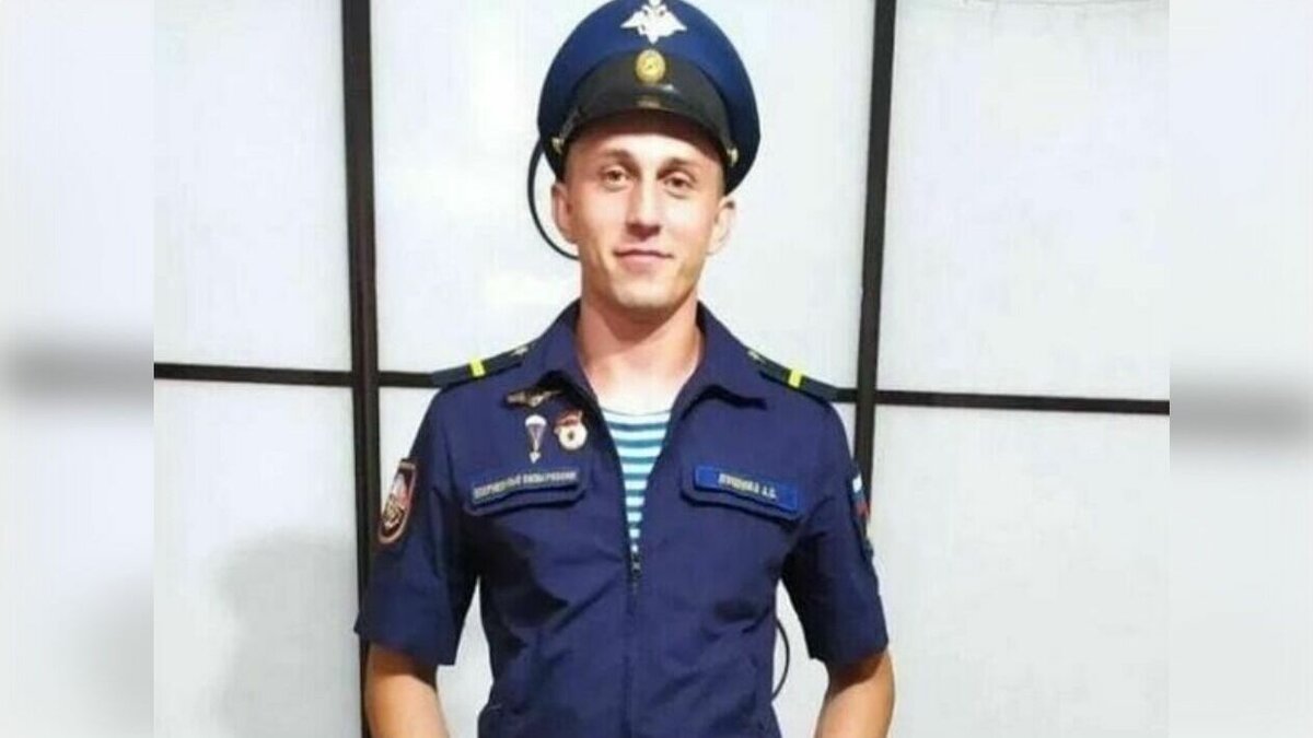     Военнослужащий Андрей Луценко из Ростовской области погиб в спецоперации, сообщают СМИ.