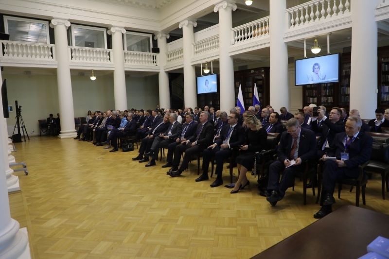    Заседание состоялось 28 апреля в Санкт-Петербурге. Перед участниками выступил президент Владимир Путин.