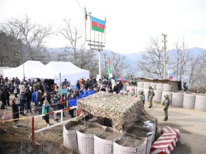 Незаконная блокада Лачинского коридора. Фото из открытых источников сети Интернета.