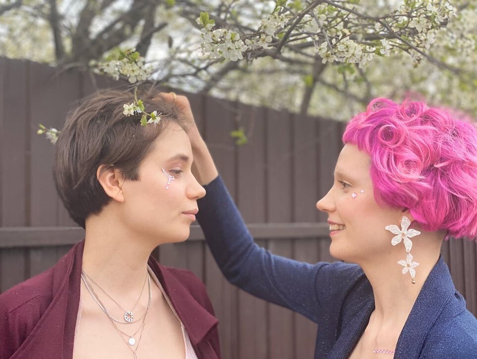 Гелия и Радмила Мигулины